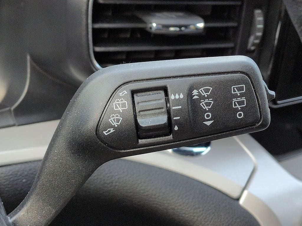 Thumbnail: 2023 Ford Explorer - 26