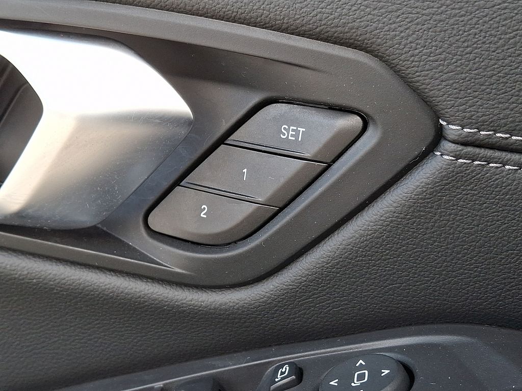 Thumbnail: 2023 BMW 3 Series - 25