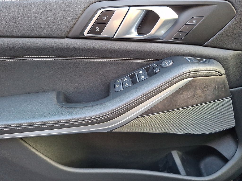 Thumbnail: 2024 BMW X5 - 8