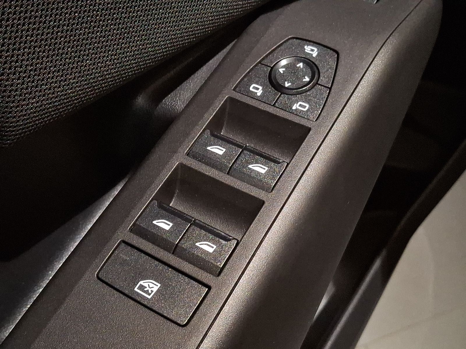 Thumbnail: 2025 BMW X3 - 23