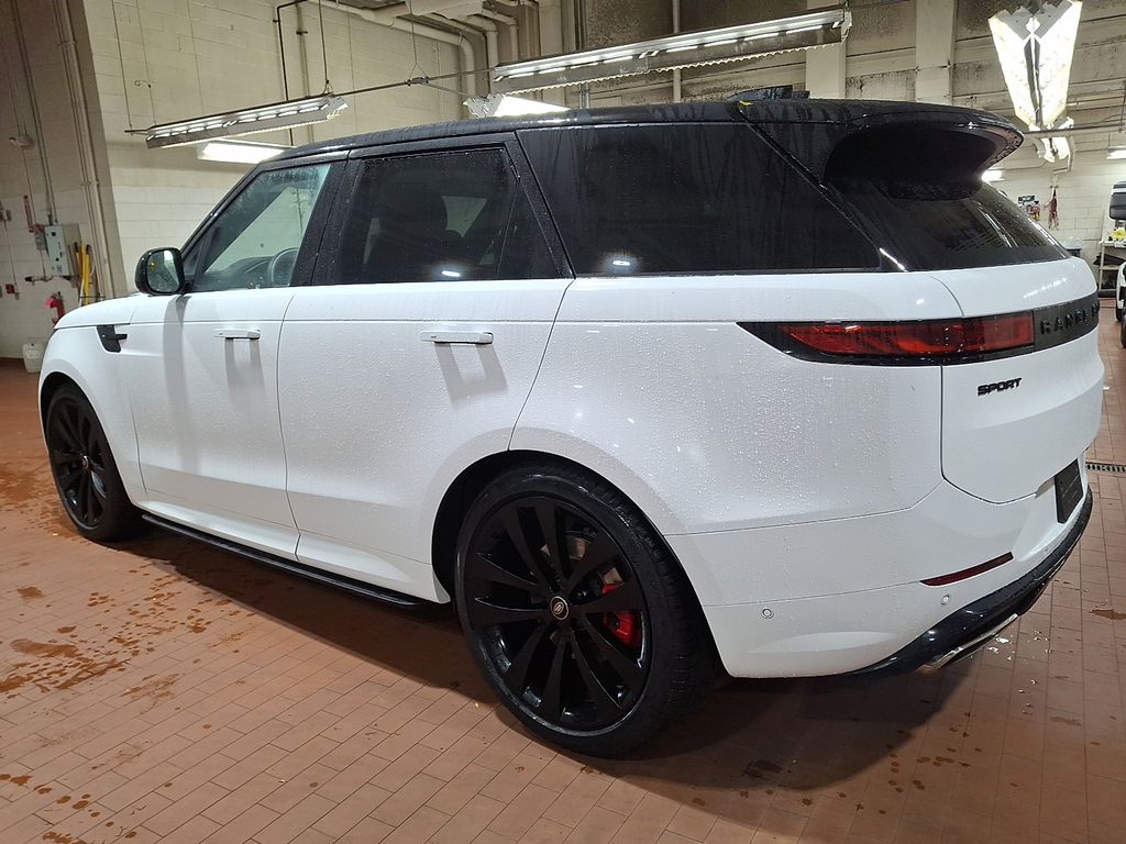 Thumbnail: 2023 Land Rover Range Rover Sport - 6