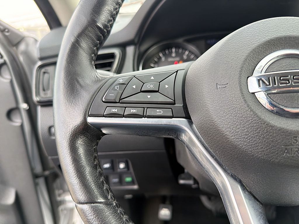 Thumbnail: 2018 Nissan Rogue - 24