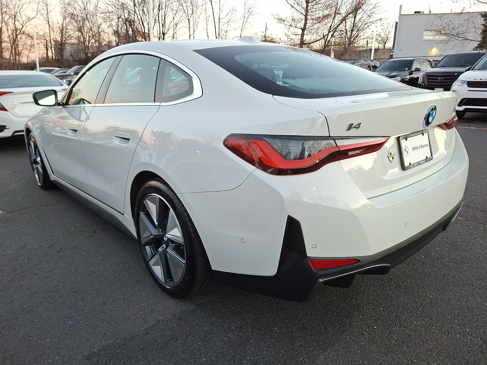 Thumbnail: 2025 BMW i4 - 7