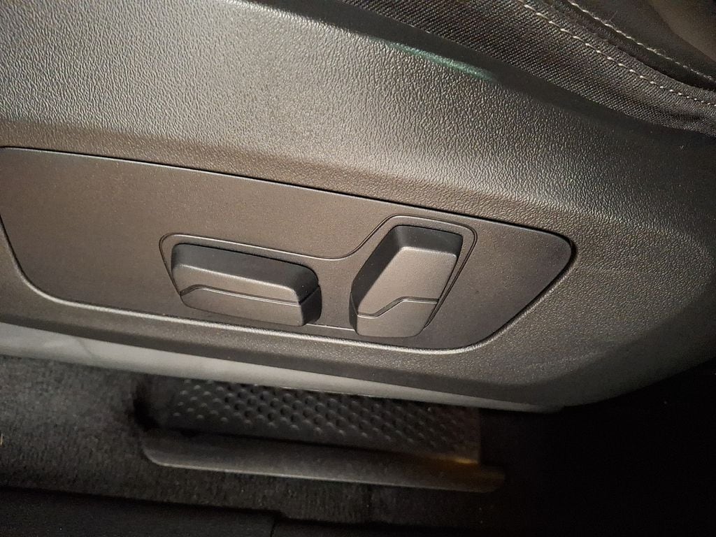 Thumbnail: 2025 BMW X1 - 10