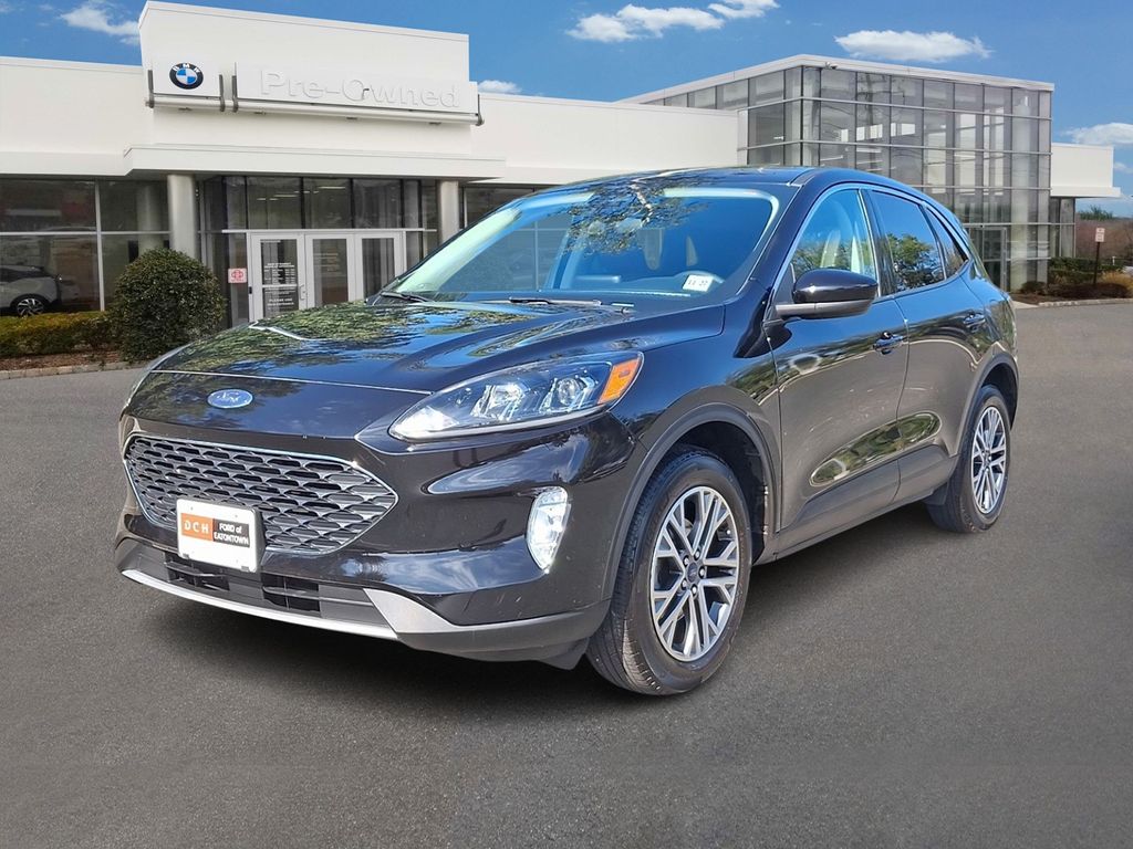 Thumbnail: 2022 Ford Escape - 1