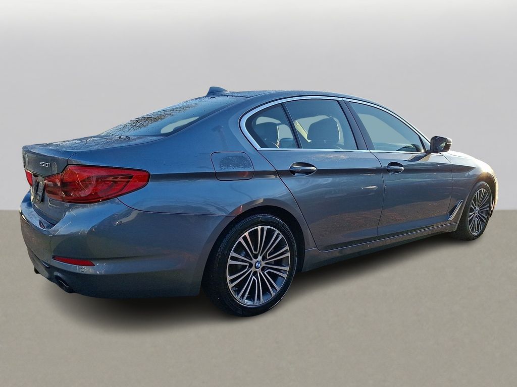Thumbnail: 2019 BMW 5 Series - 3