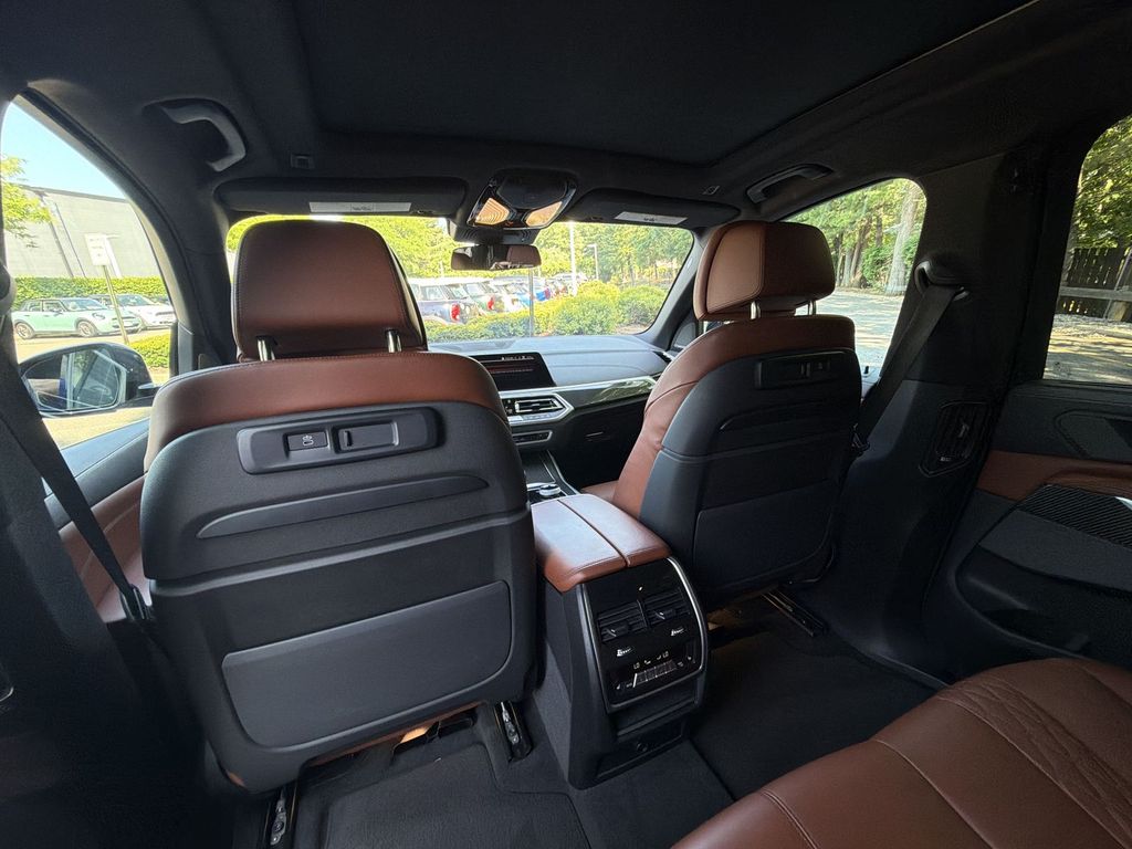 Thumbnail: 2022 BMW X5 - 20