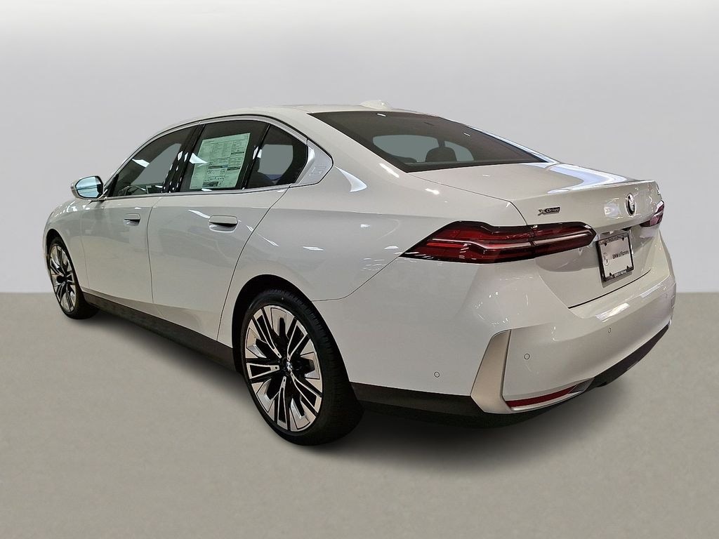 New 2026 BMW 530i xDrive Sedan