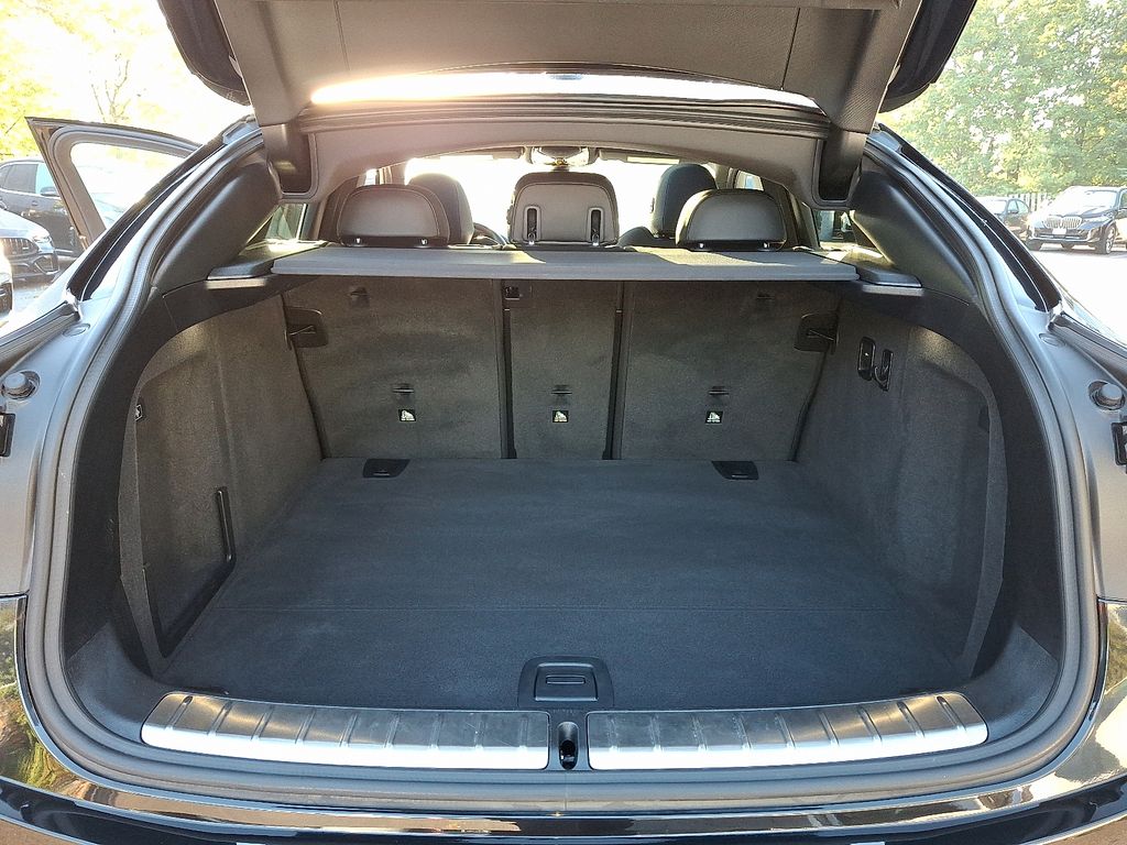 Thumbnail: 2023 BMW X4 - 23