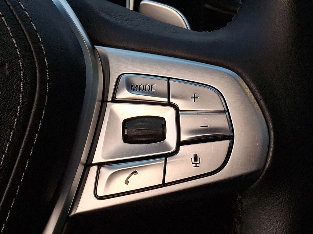 Thumbnail: 2019 BMW 7 Series - 18