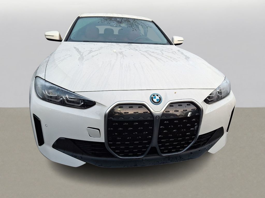 Thumbnail: 2023 BMW i4 - 2