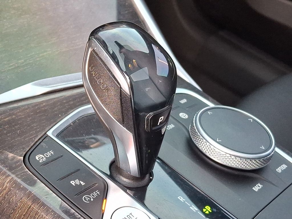 Thumbnail: 2020 BMW 3 Series - 12