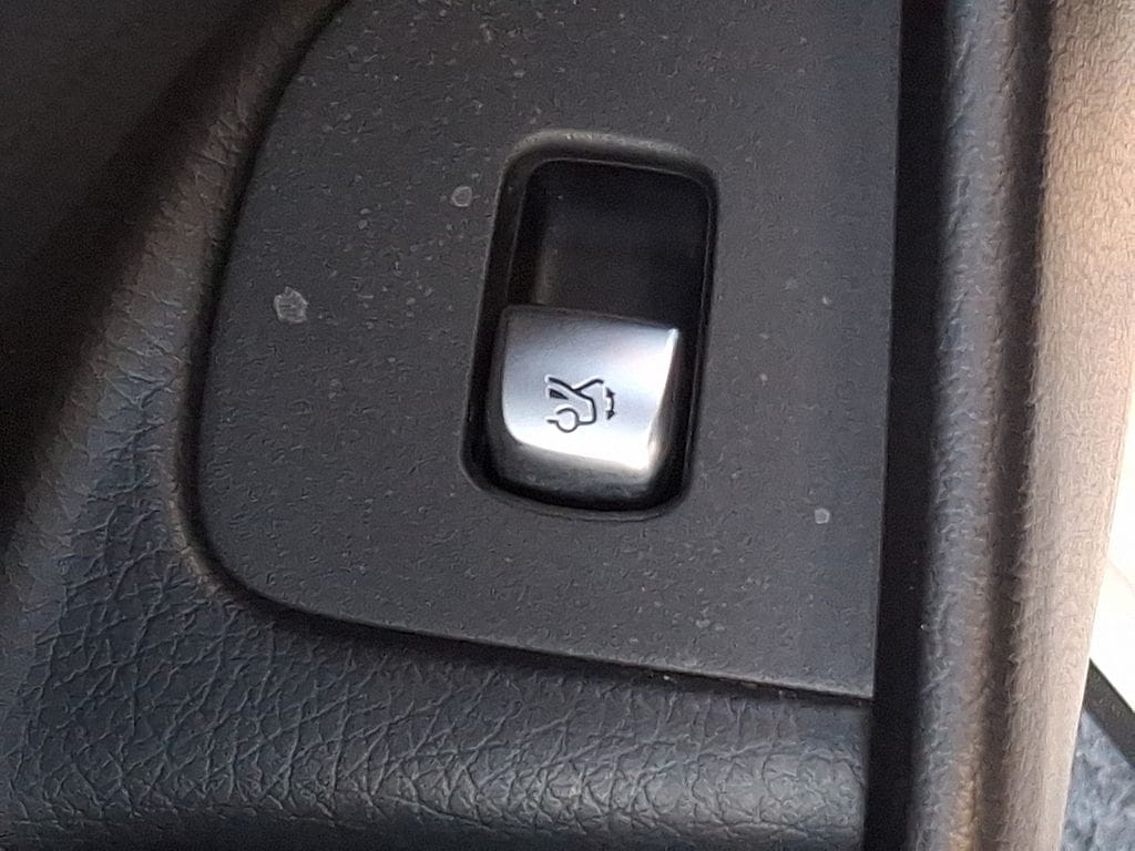 Thumbnail: 2021 Mercedes-Benz E-Class - 23