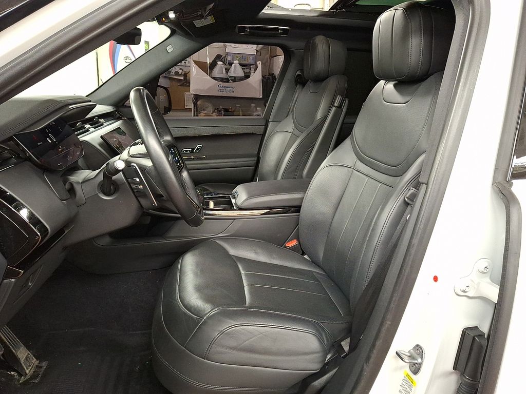 Thumbnail: 2023 Land Rover Range Rover Sport - 10