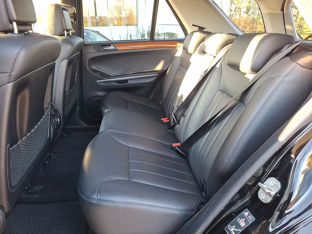 Thumbnail: 2006 Mercedes-Benz M-Class - 7