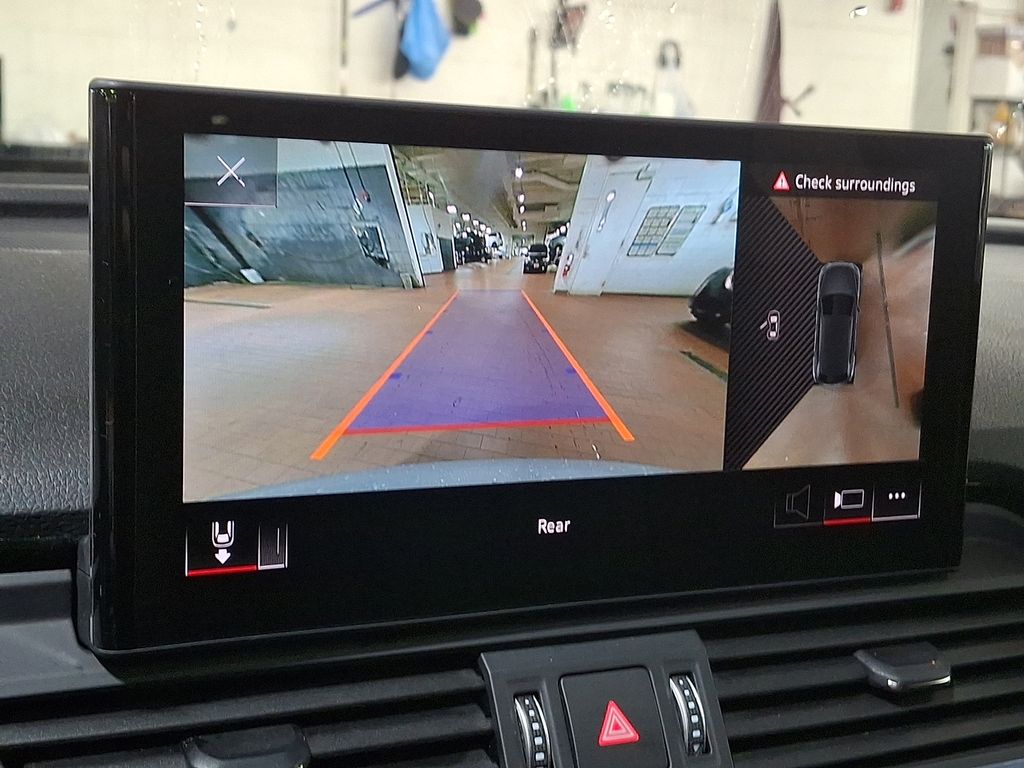 Thumbnail: 2023 Audi Q5 - 14