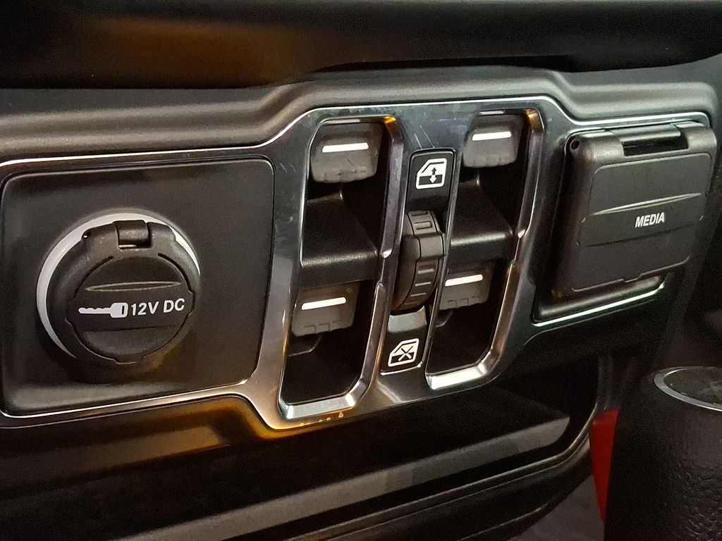 Thumbnail: 2022 Jeep Gladiator - 20