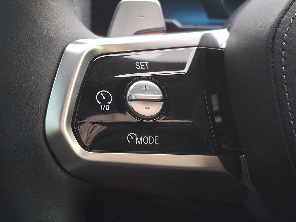 Thumbnail: 2023 BMW 7 Series - 15