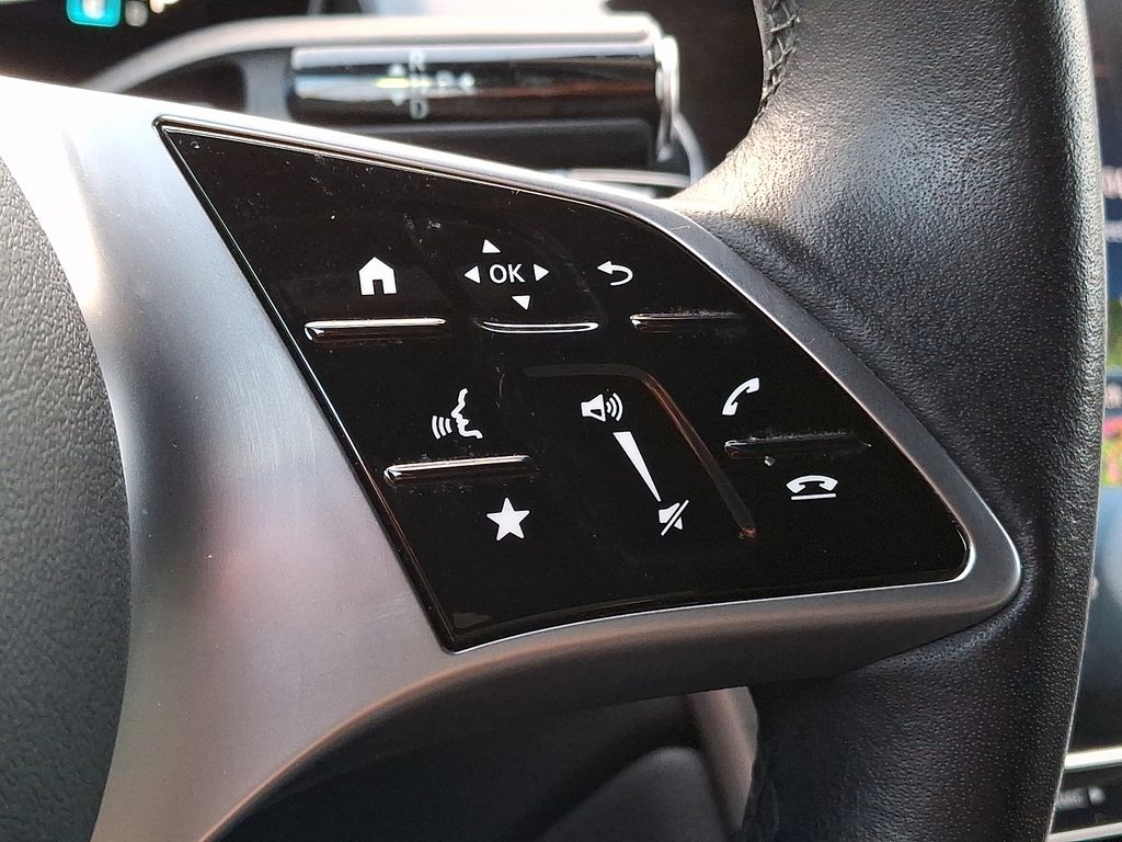 Thumbnail: 2023 Mercedes-Benz GLC - 17