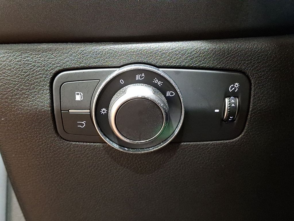 Thumbnail: 2024 Alfa Romeo Tonale - 23