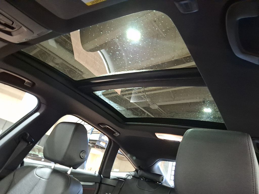 Thumbnail: 2018 BMW 3 Series - 13