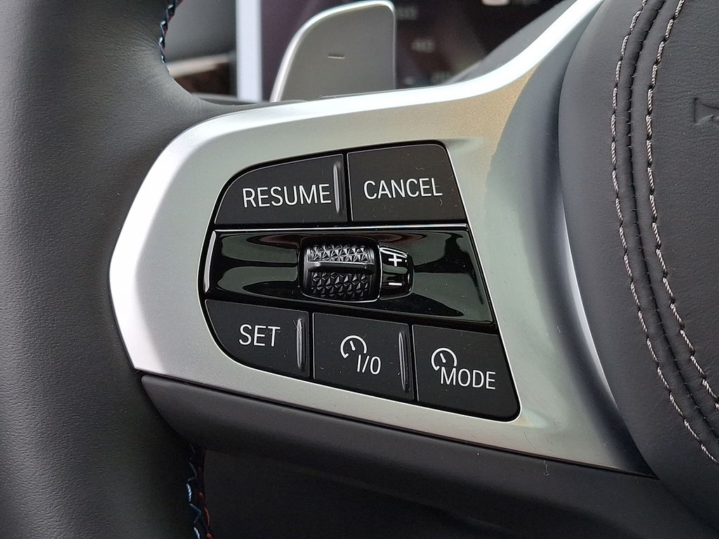 Thumbnail: 2026 BMW X7 - 18