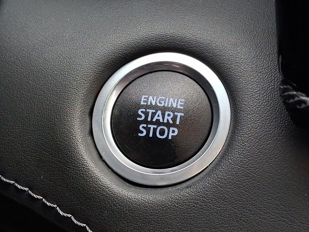 Thumbnail: 2021 Toyota Highlander - 22