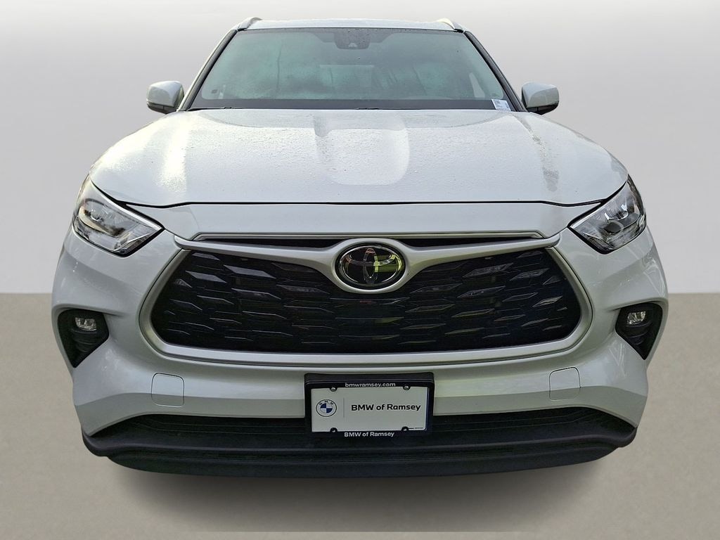 Used 2024 Toyota Highlander SUV