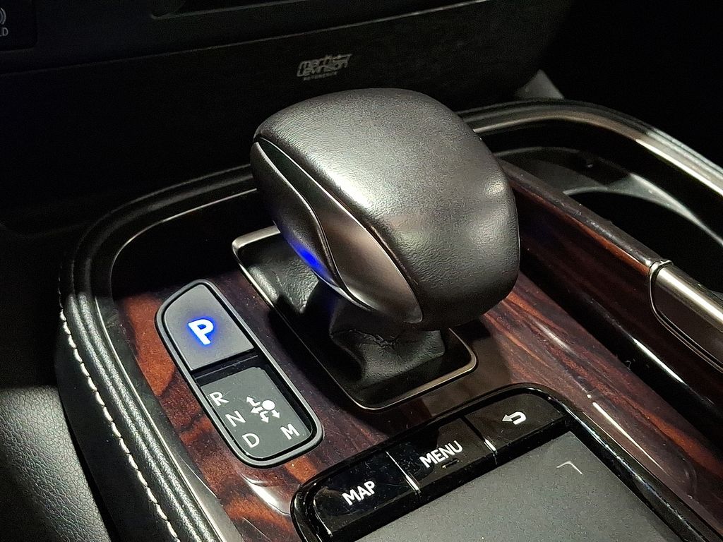 Thumbnail: 2018 Lexus LS - 10