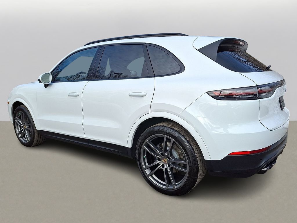 Thumbnail: 2023 Porsche Cayenne - 4