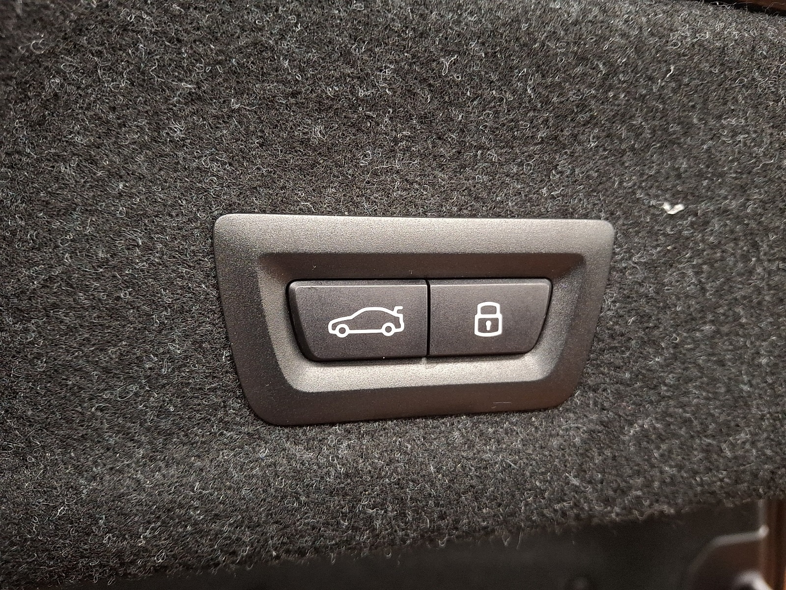 Thumbnail: 2025 BMW 3 Series - 27