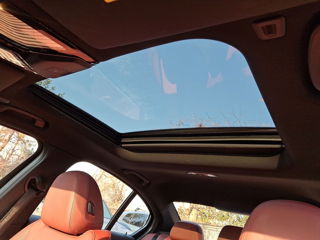 Thumbnail: 2023 BMW 3 Series - 11