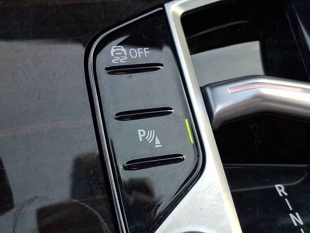 Thumbnail: 2024 BMW X5 - 18