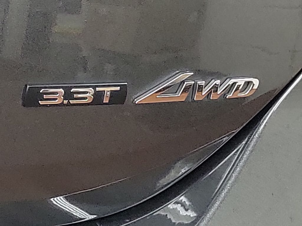 2022 Genesis G70 3.3T 23