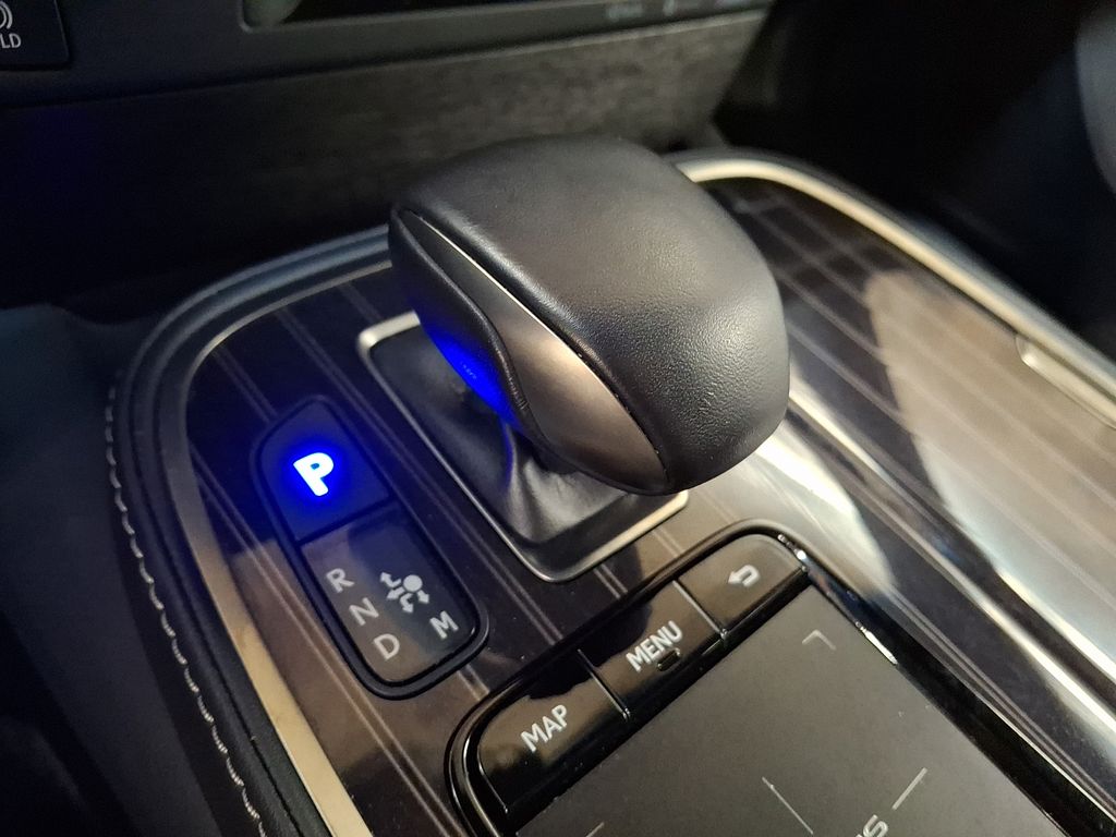 Thumbnail: 2020 Lexus LS - 13