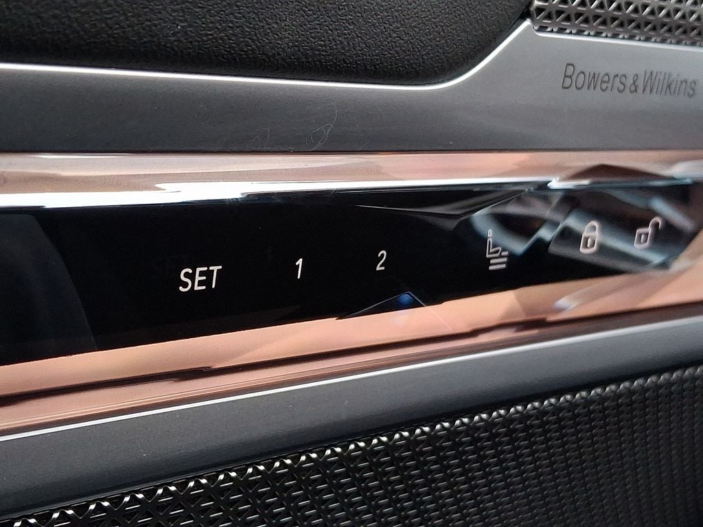 Thumbnail: 2023 BMW 7 Series - 23