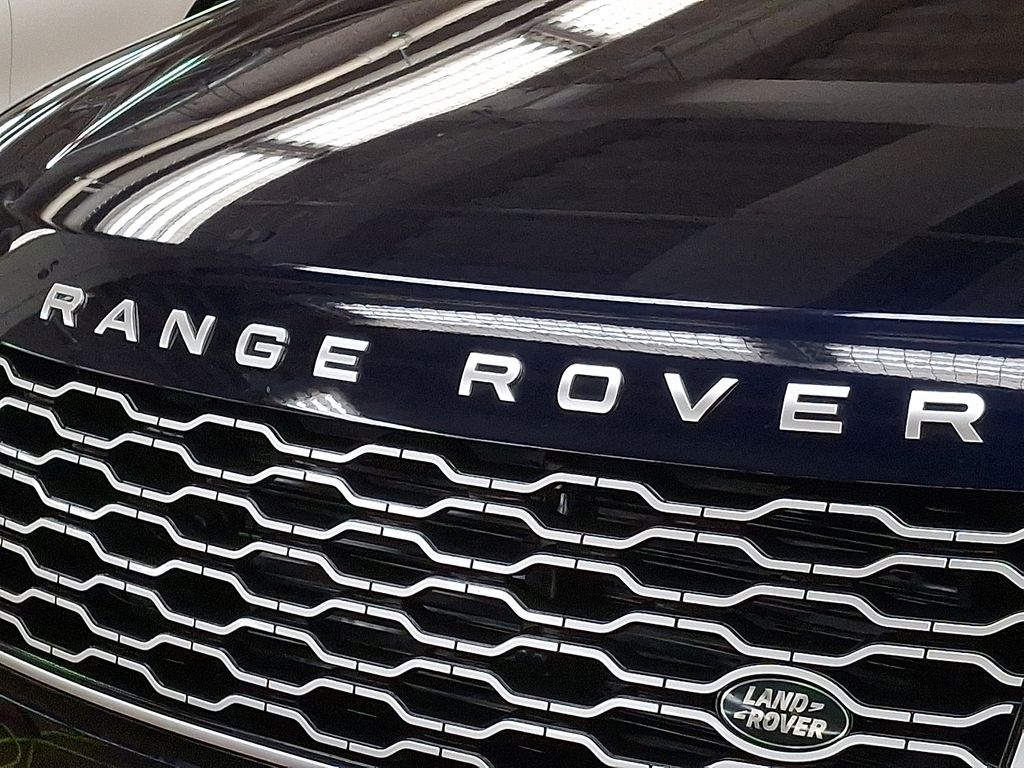 Thumbnail: 2021 Land Rover Range Rover - 30
