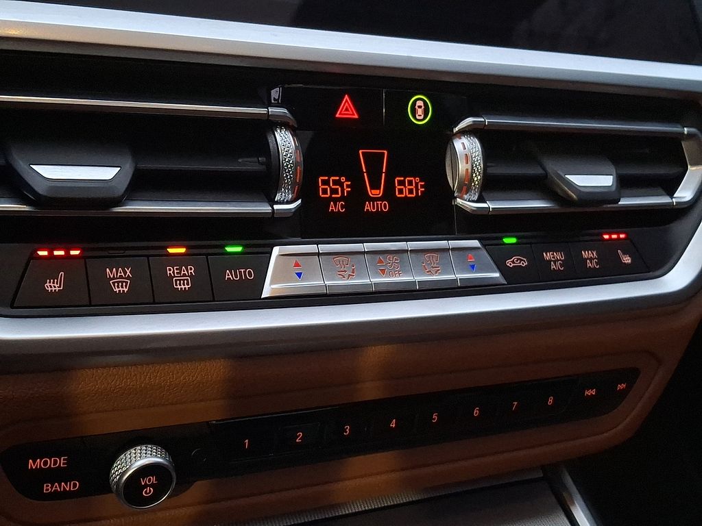 Thumbnail: 2021 BMW 3 Series - 14