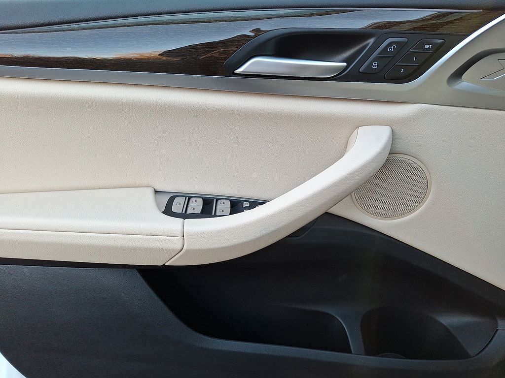 Thumbnail: 2024 BMW X3 - 8