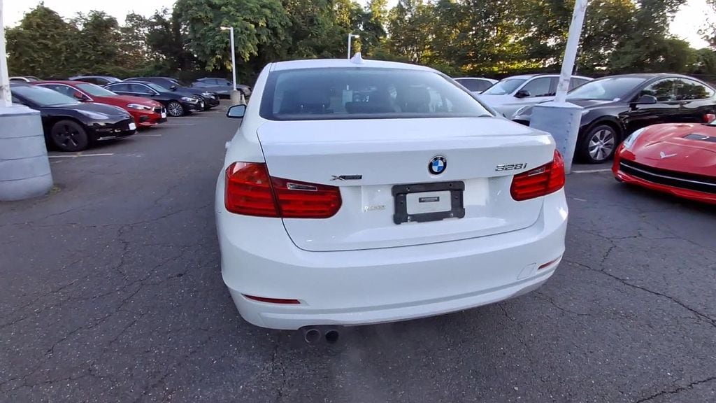 Thumbnail: 2014 BMW 3 Series - 7