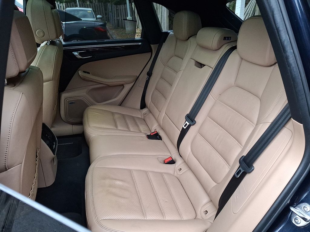 Thumbnail: 2019 Porsche Macan - 7