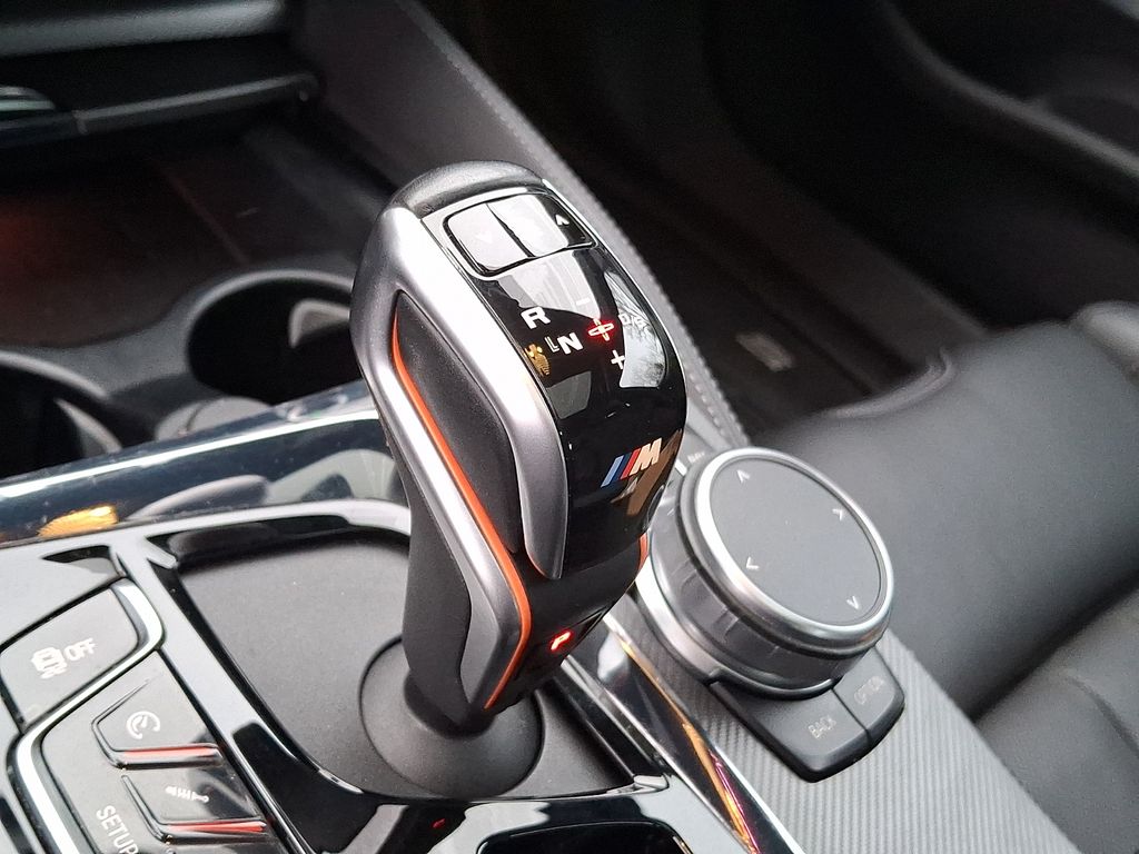 Thumbnail: 2019 BMW M5 - 12