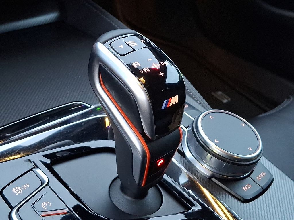 Thumbnail: 2018 BMW M5 - 9
