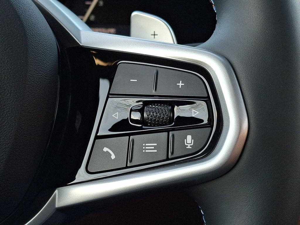 Thumbnail: 2025 BMW 3 Series - 17