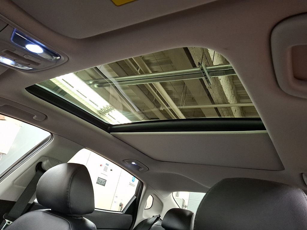 Thumbnail: 2016 Kia Optima - 12