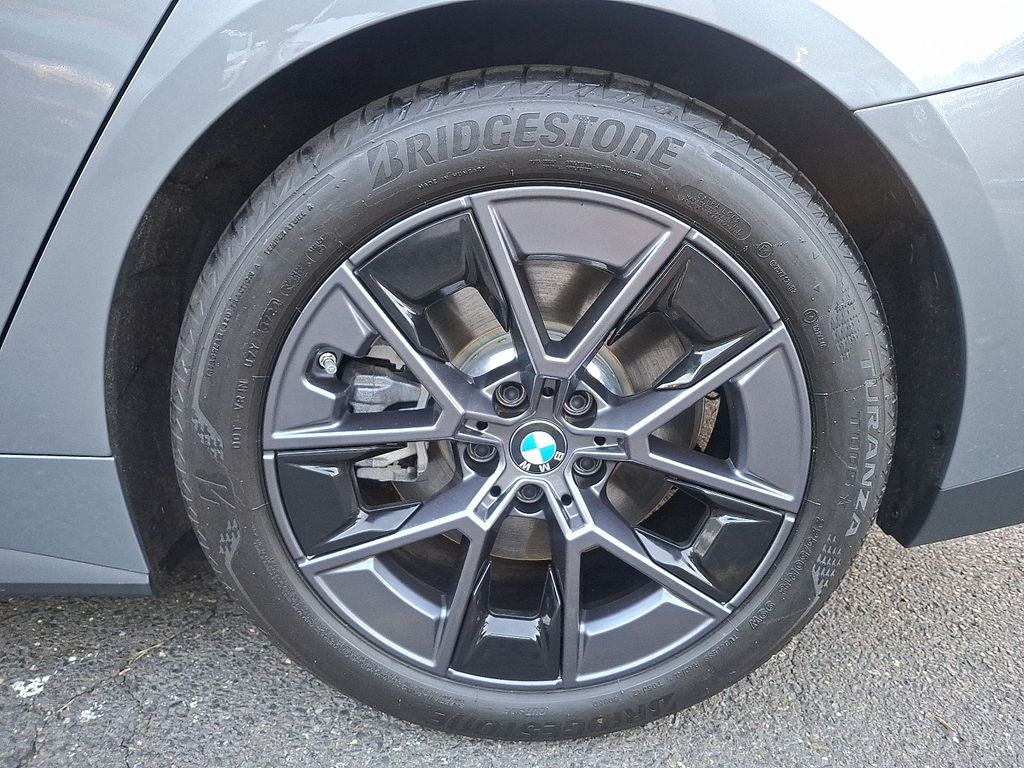 Thumbnail: 2025 BMW i4 - 7