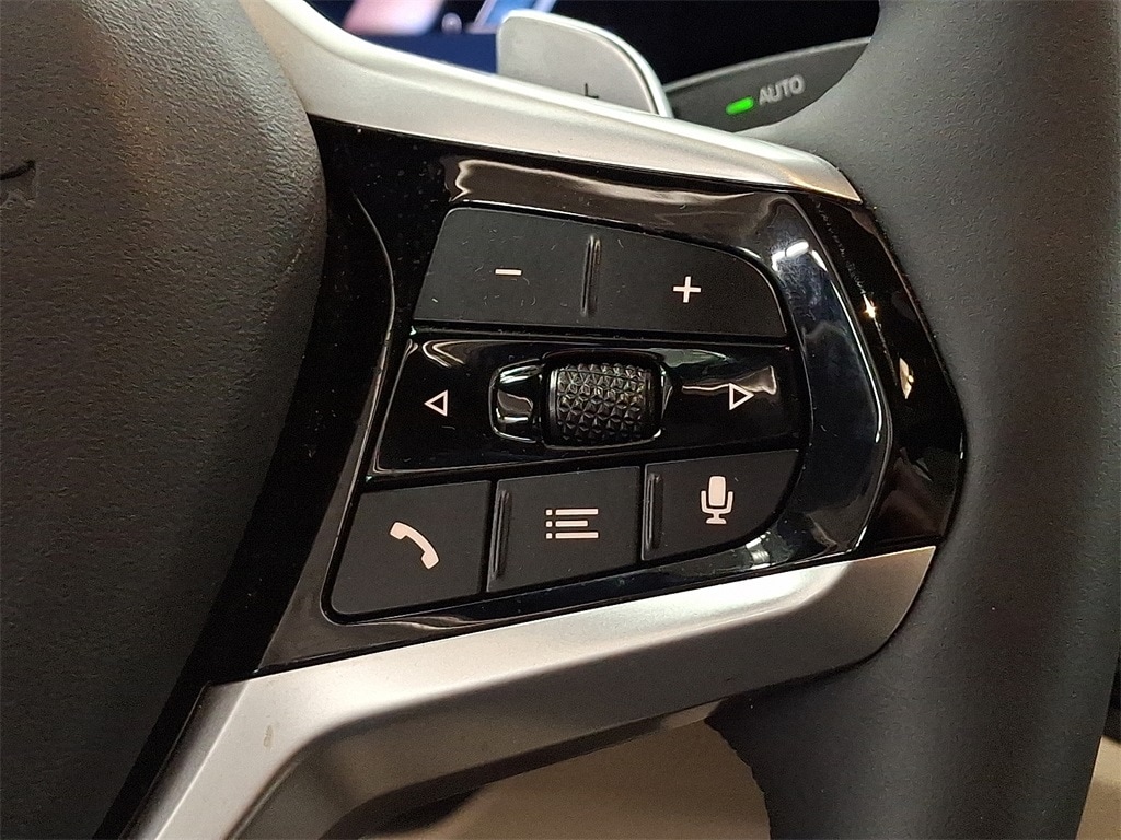 Thumbnail: 2025 BMW 3 Series - 19