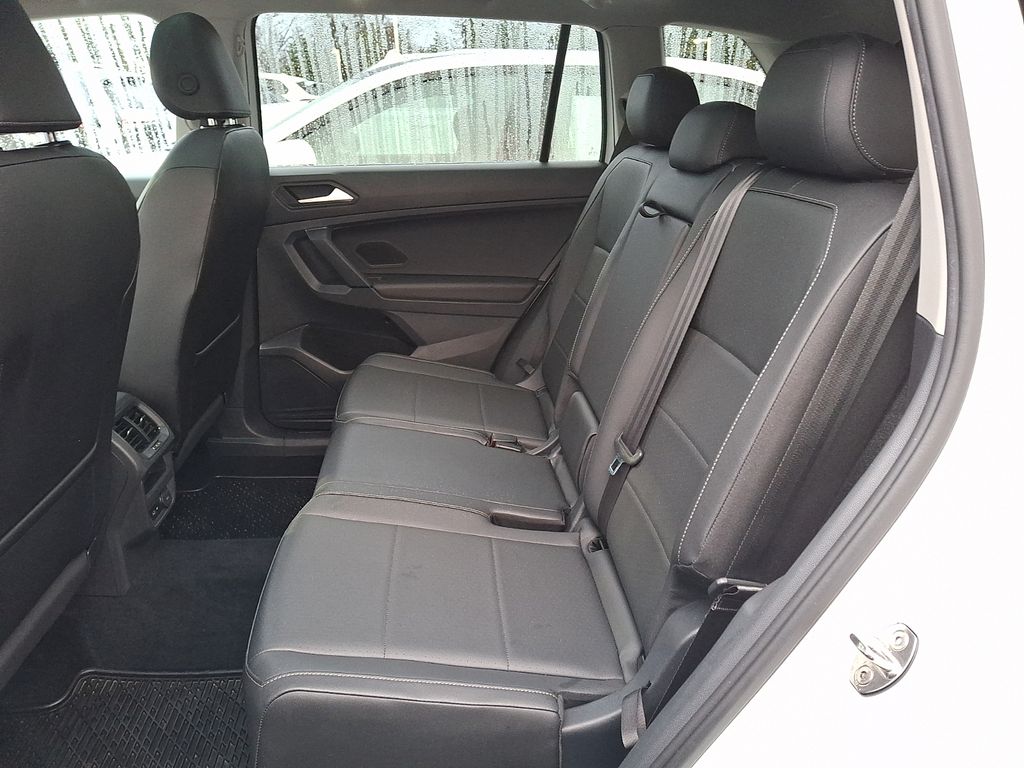 Thumbnail: 2019 Volkswagen Tiguan - 8