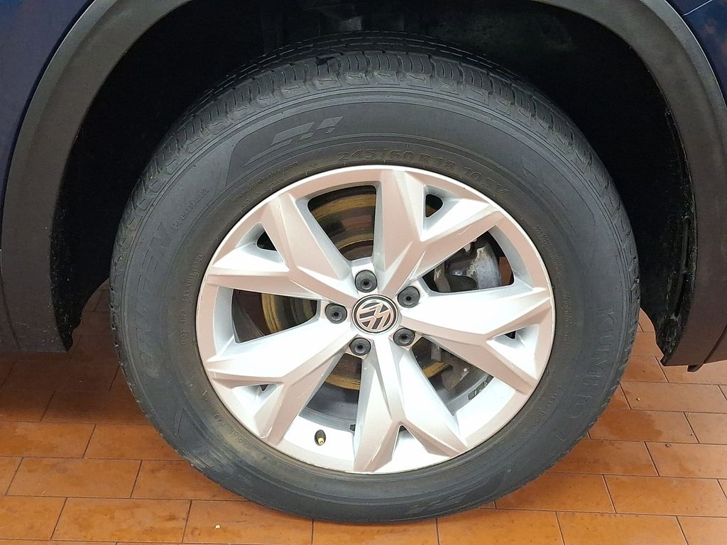 Thumbnail: 2019 Volkswagen Atlas - 6