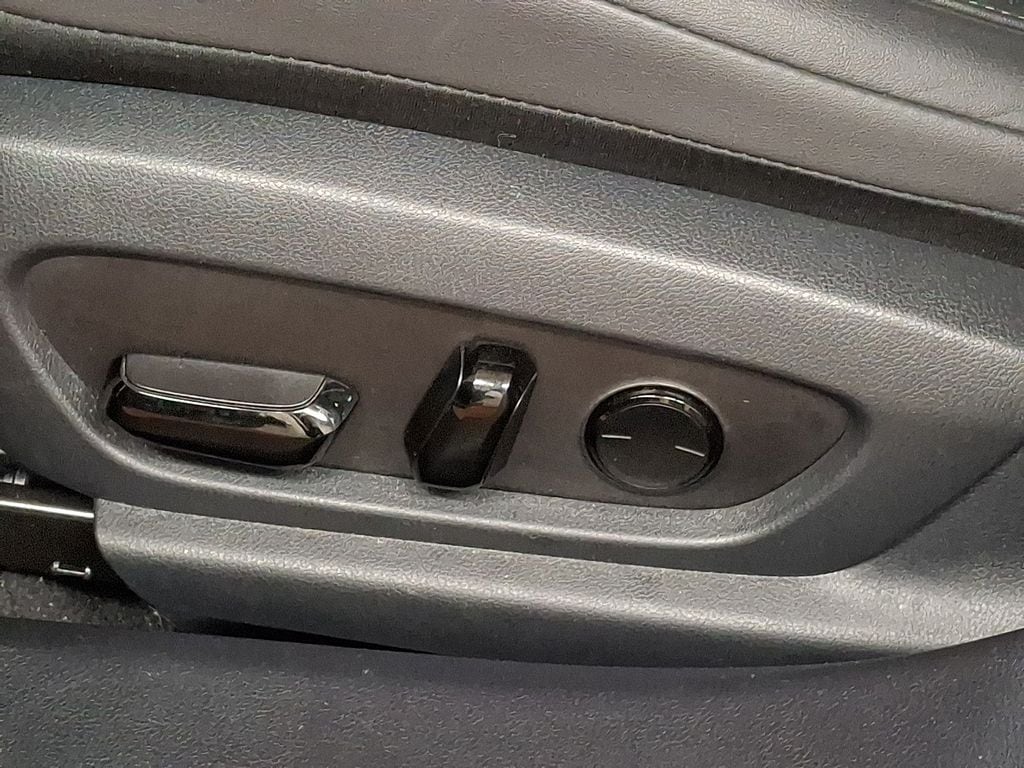 Thumbnail: 2024 Lexus ES - 12